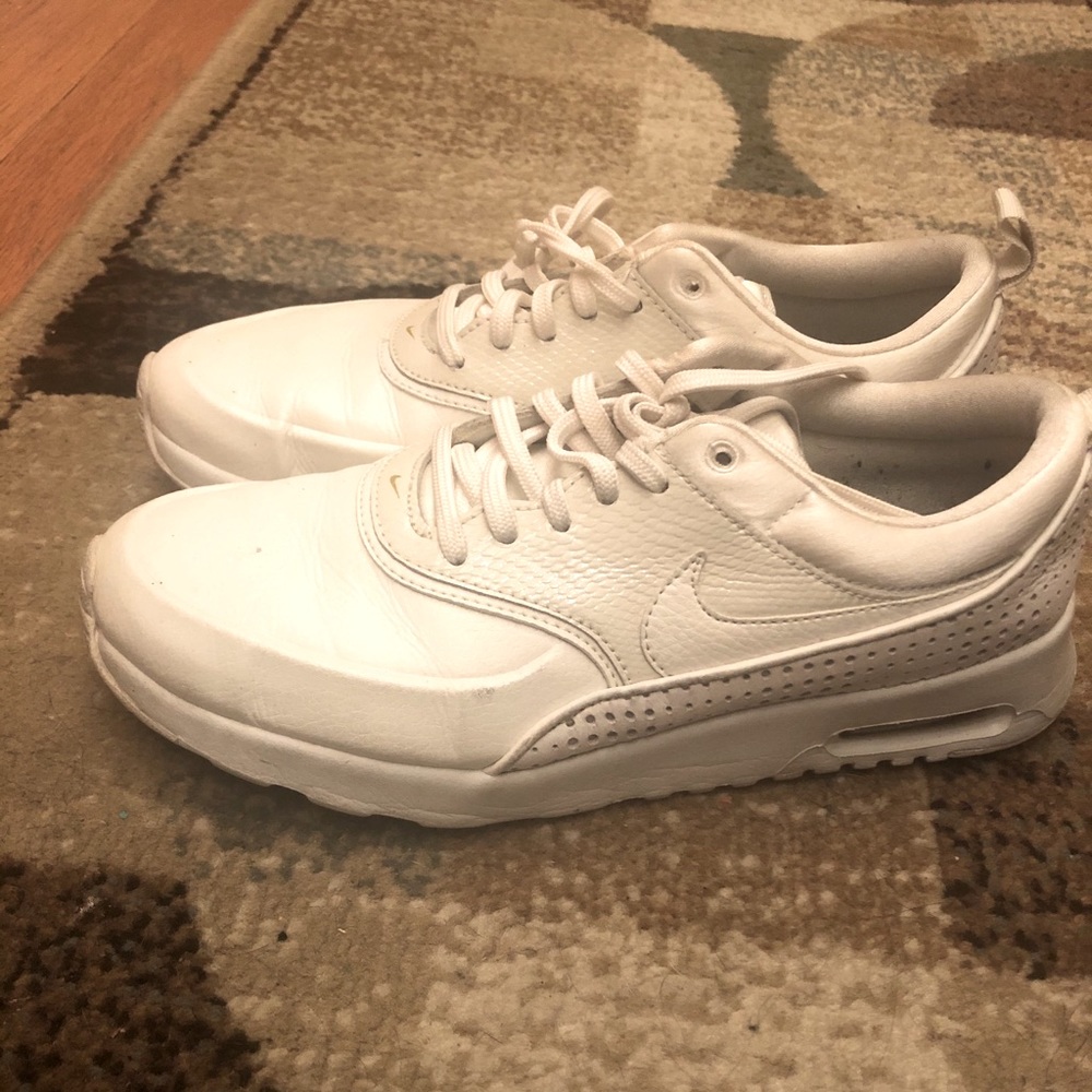 Women’s Nike Air Max size 8